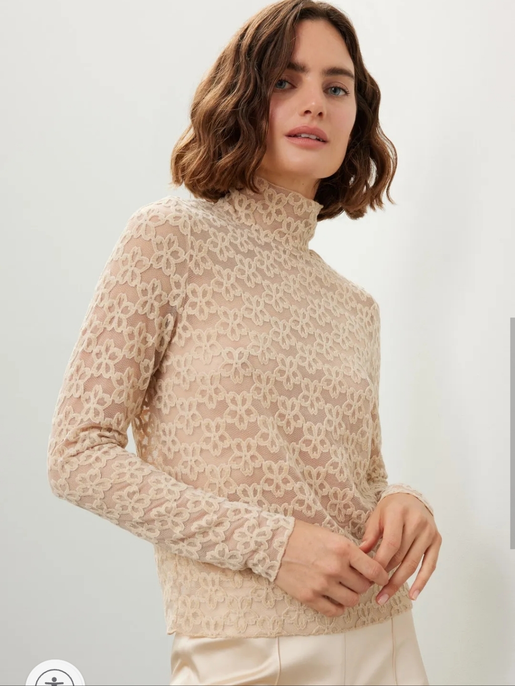 Line + Dot Crossroads Lace Top Size M